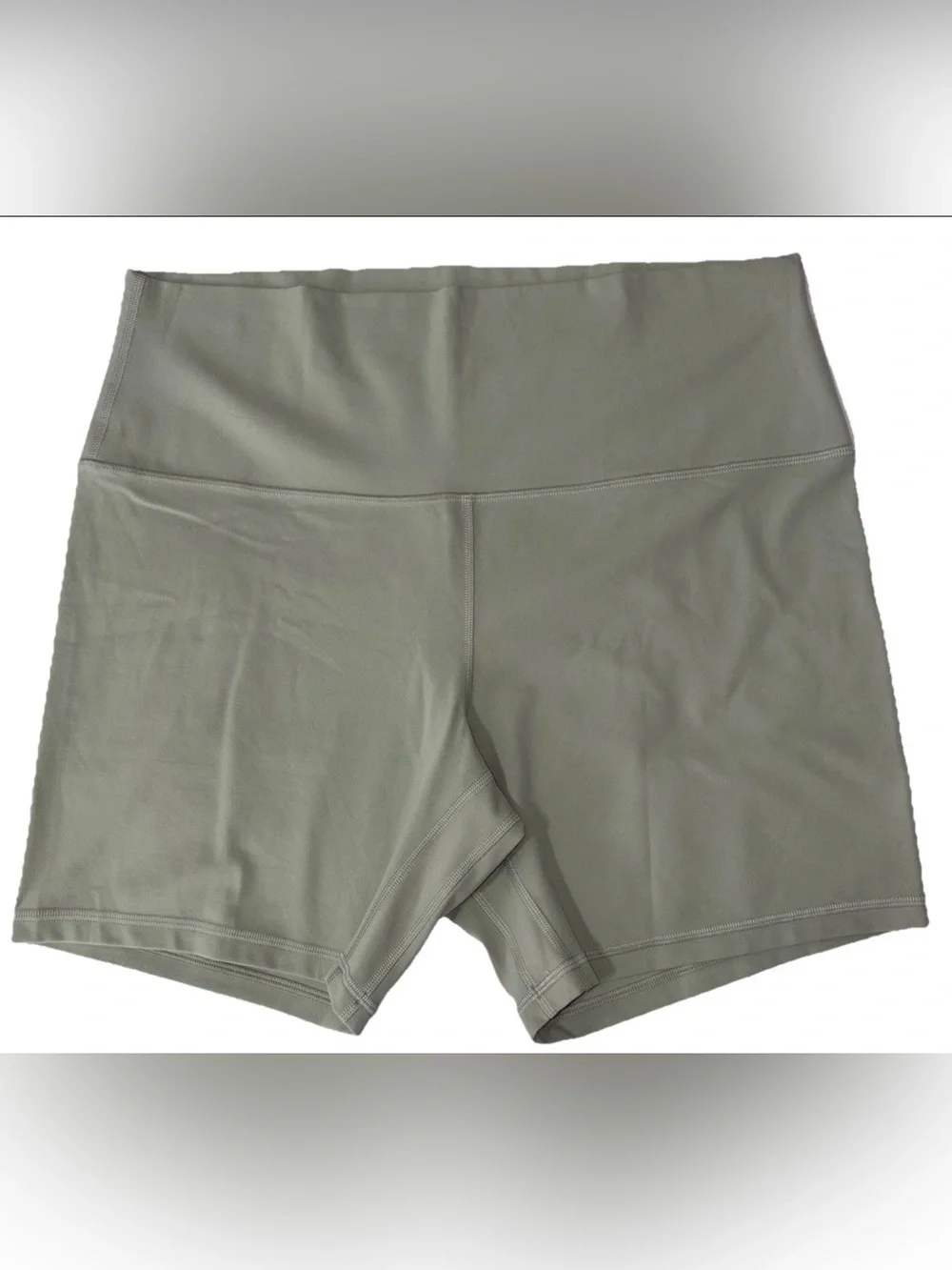 NWT LULULEMON SIZE 14 ALIGN HIGH RISE 6” SHORT AUTHENTIC FOG GREEN RETAIL $64